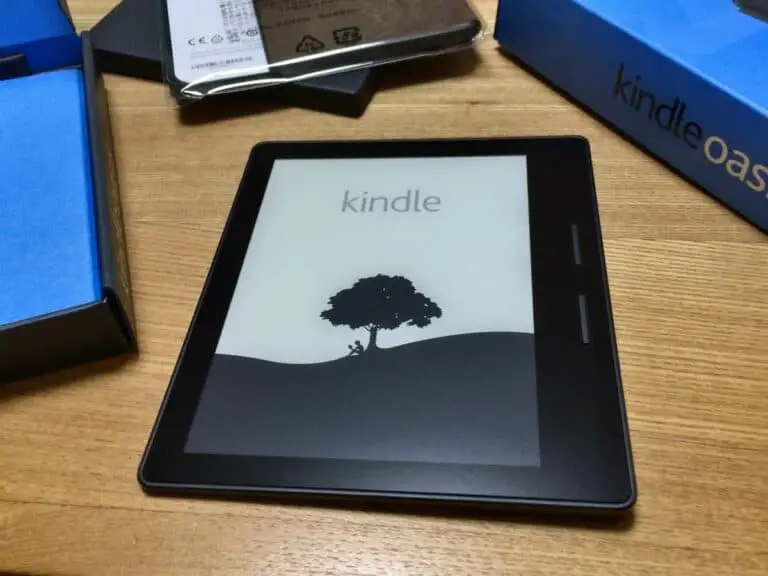 Is Kindle Oasis Worth Buying? [Complete Review!]